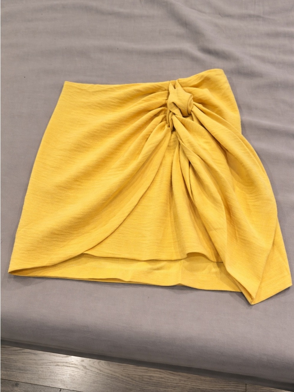 emory park Yellow Twist-Front Mini Skirt